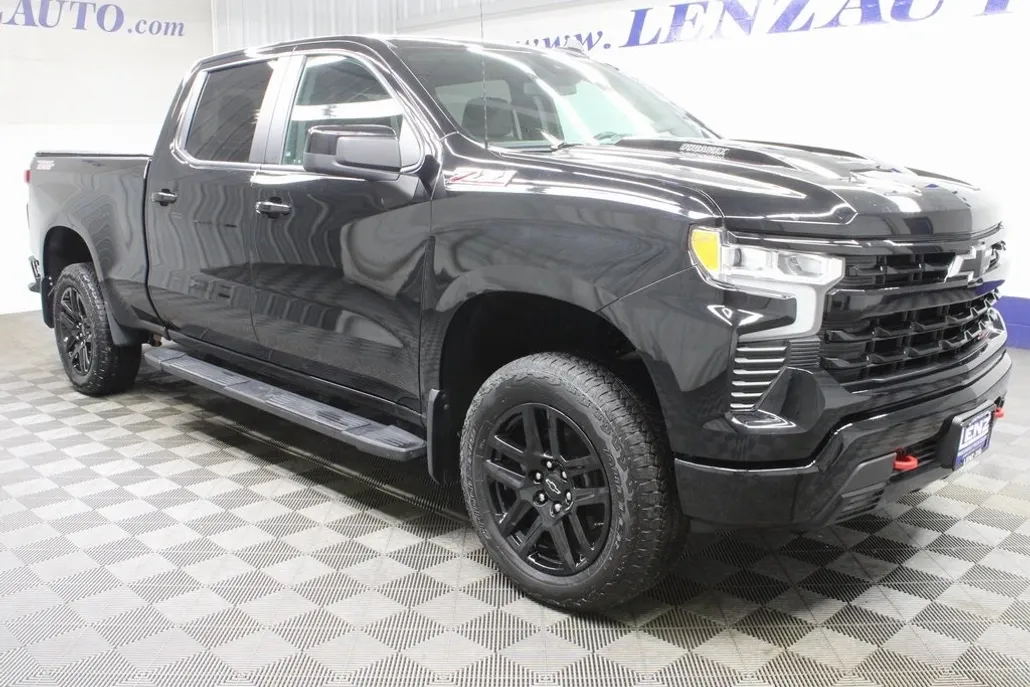 2024 Chevrolet Silverado 1500 LT Trail Boss photo 1