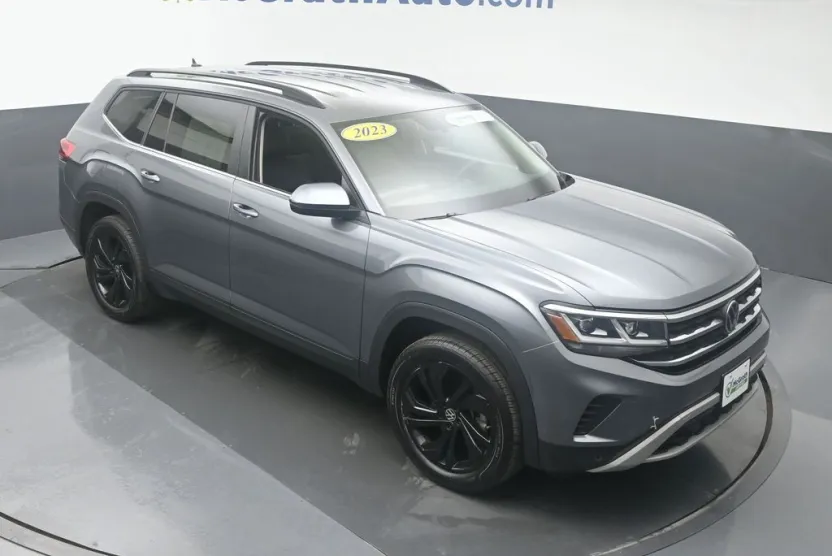 2023 Volkswagen Atlas V6 SE Technology photo 1