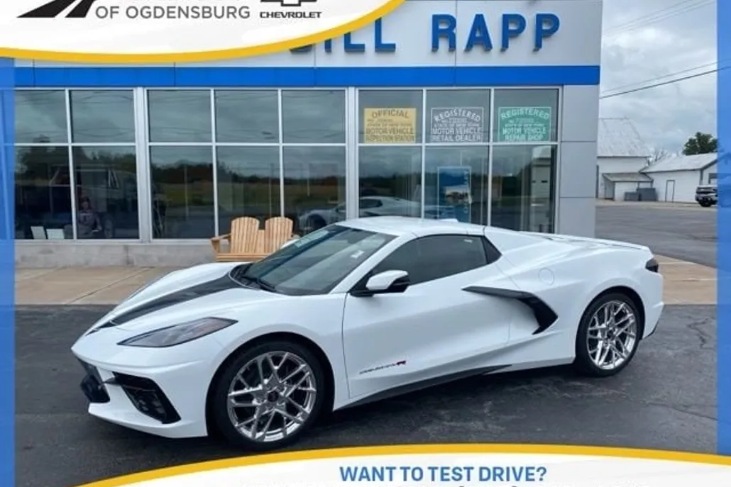 2025 Chevrolet Corvette Stingray 2LT photo 1