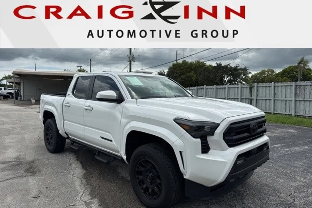 2024 Toyota Tacoma SR5 photo 1