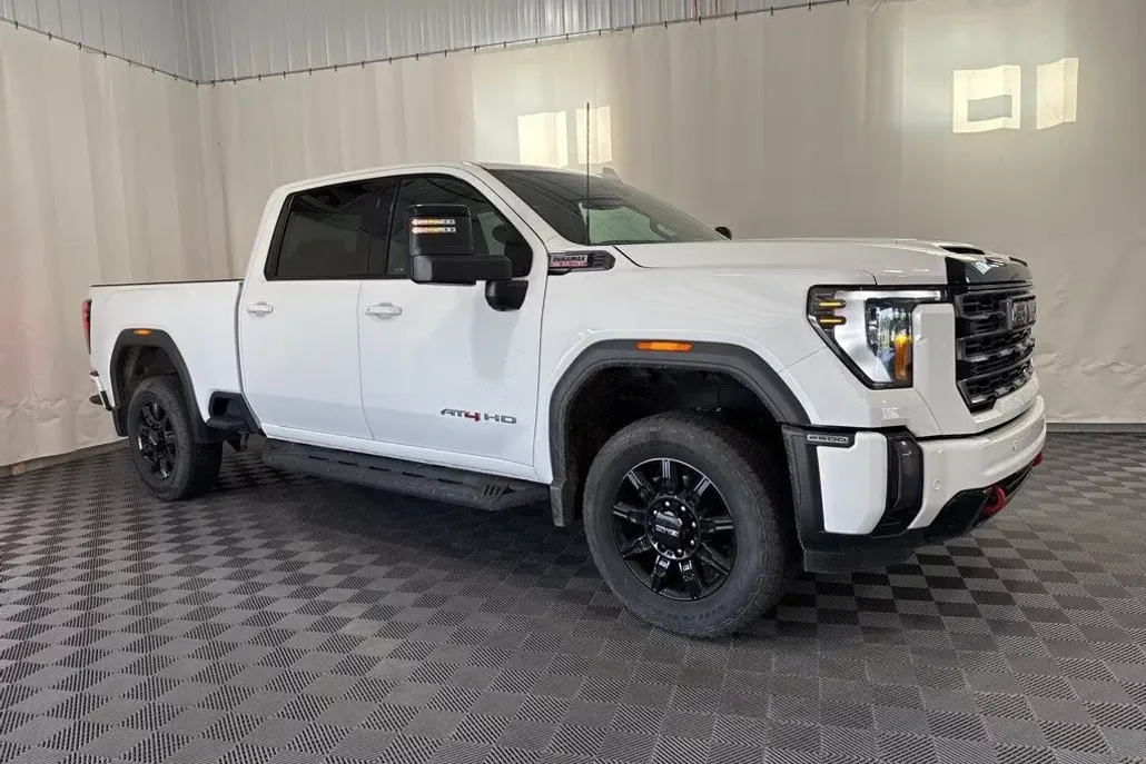 2024 Gmc Sierra HD AT4 photo 1