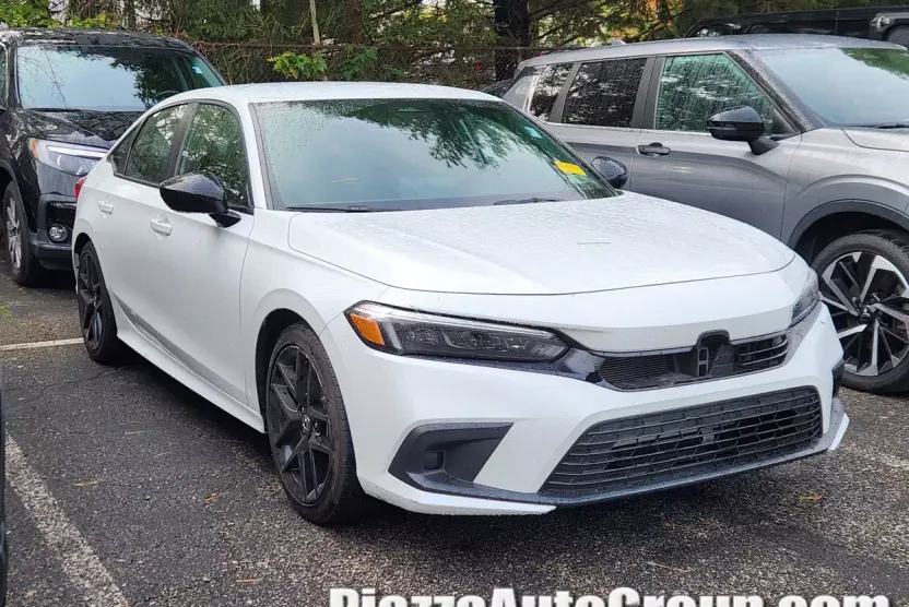 2022 Honda Civic Sport photo 1