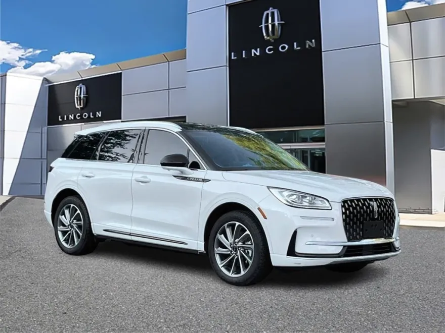 2023 Lincoln Corsair Grand Touring photo 1