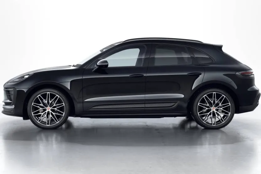 2026 Porsche Macan T photo 1