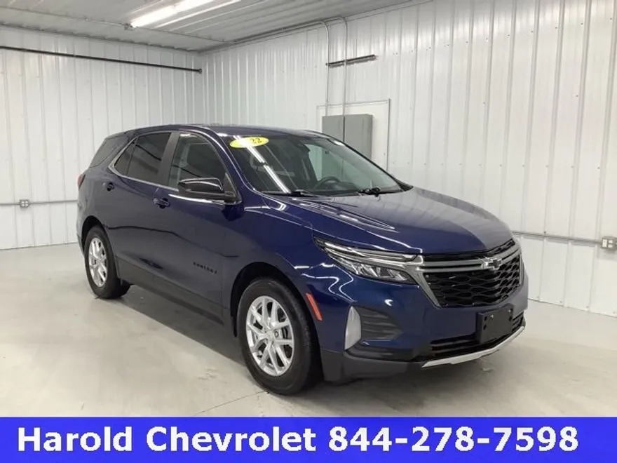 2022 Chevrolet Equinox LT photo 1