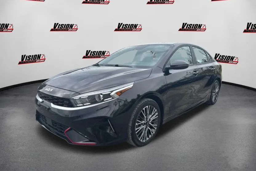 2023 Kia Forte GT-Line photo 1
