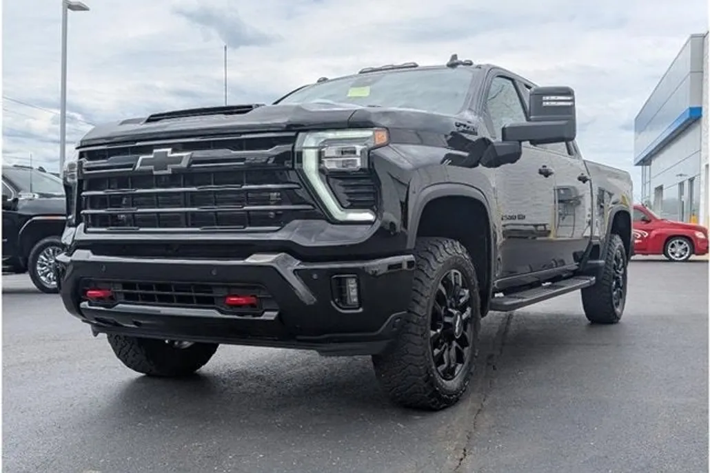 2025 Chevrolet Silverado 2500HD LT Trail Boss photo 1
