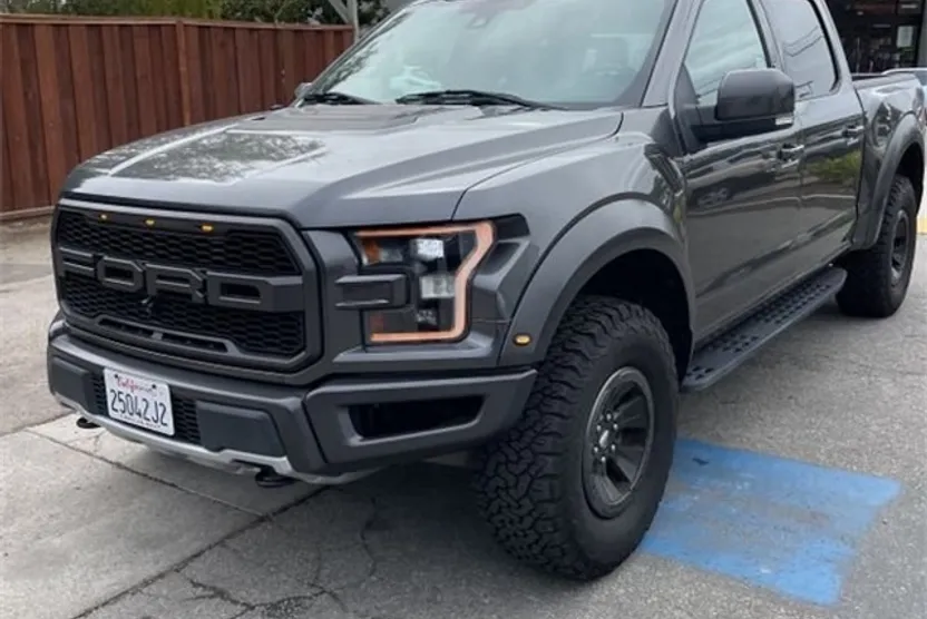 2018 Ford F-150 Raptor photo 1