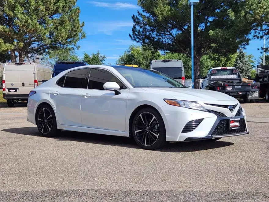 2018 Toyota Camry XSE V6 photo 1