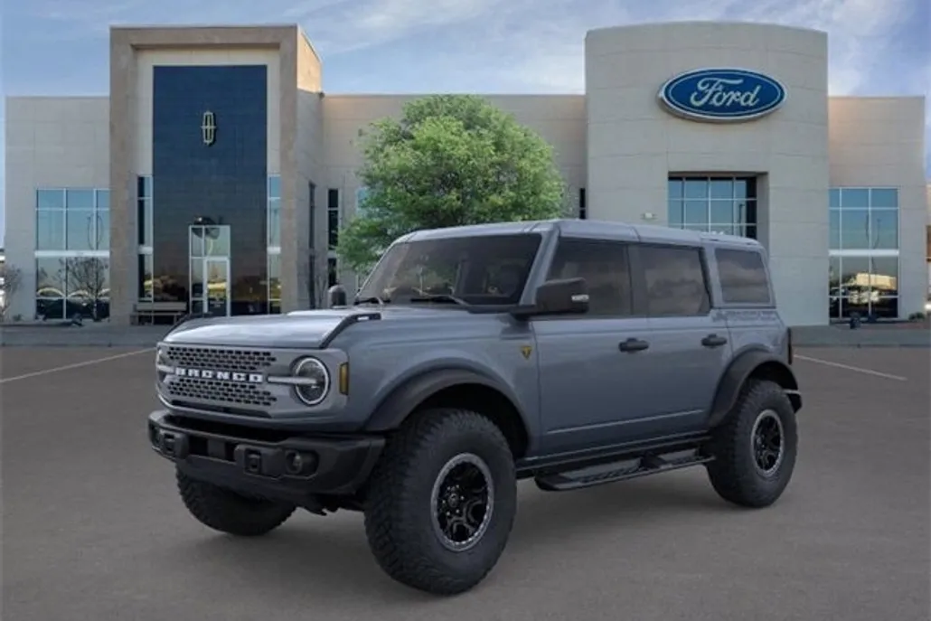 2025 Ford Bronco Badlands photo 1