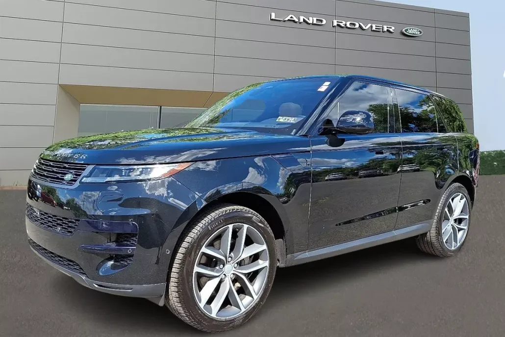 2023 Land Rover Range Rover Sport SE photo 1