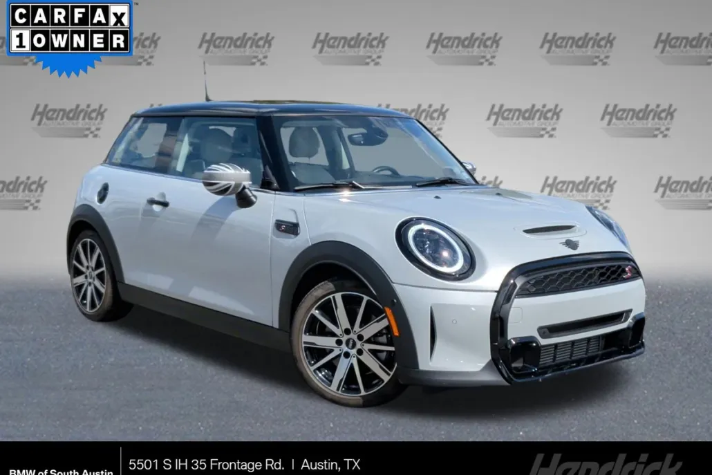 2023 Mini Cooper Hardtop S photo 1