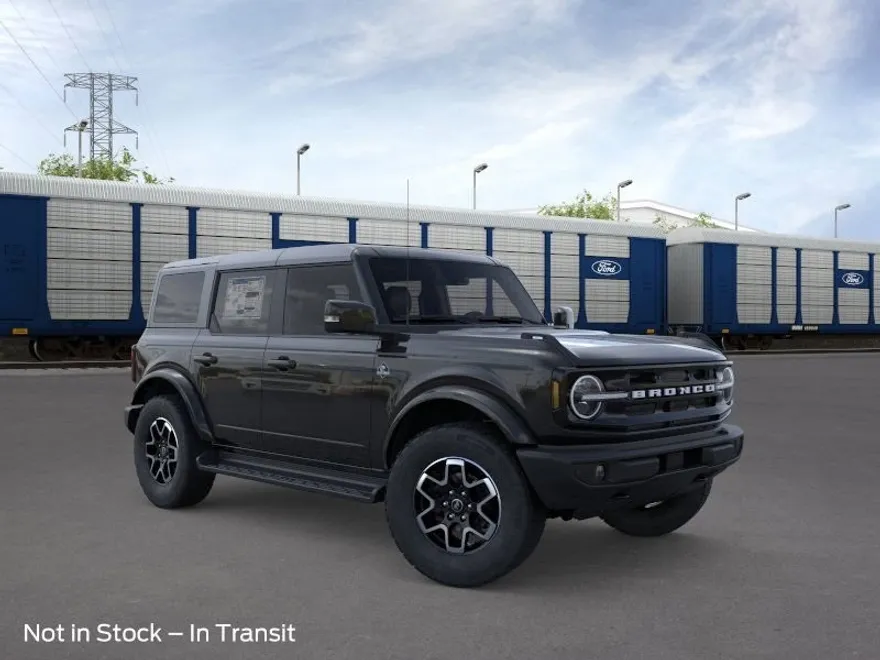 2025 Ford Bronco Outer Banks photo 1