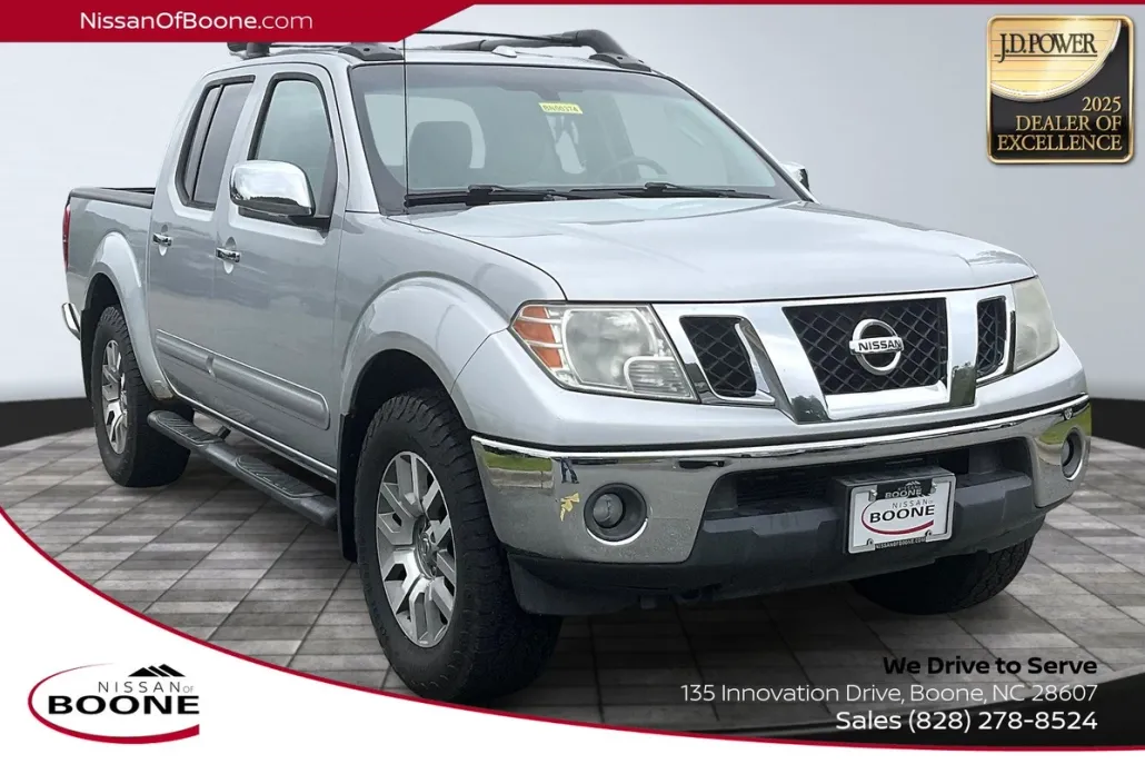 2011 Nissan Frontier SL photo 1