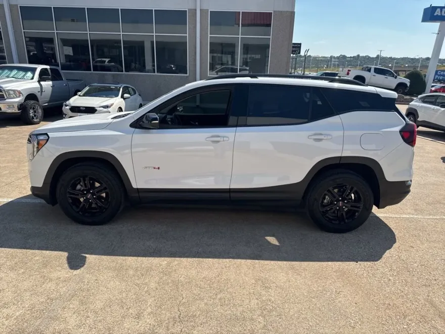 2023 Gmc Terrain AT4 photo 1