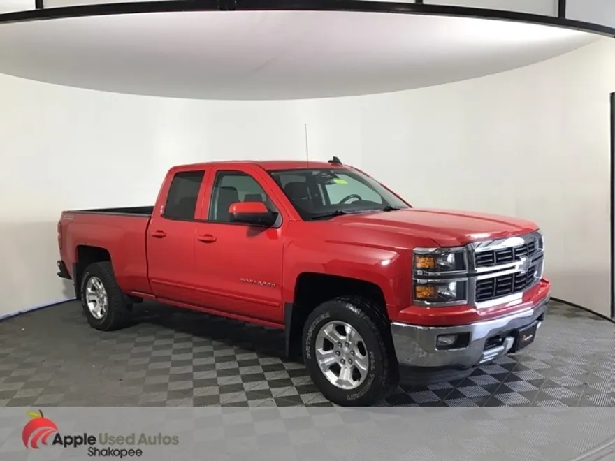 2015 Chevrolet Silverado 1500 LT photo 1