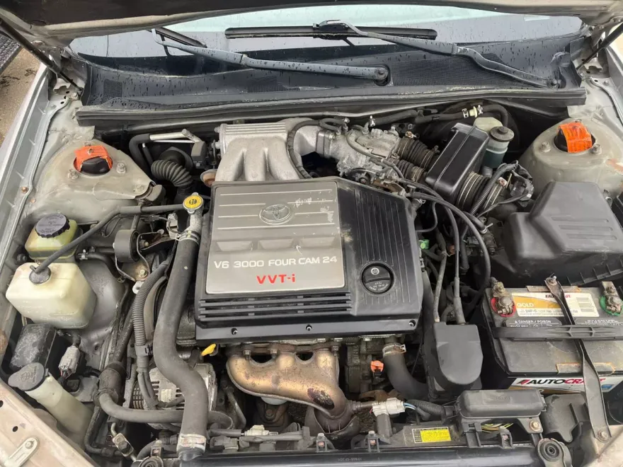 2002 Toyota Avalon XL photo 9