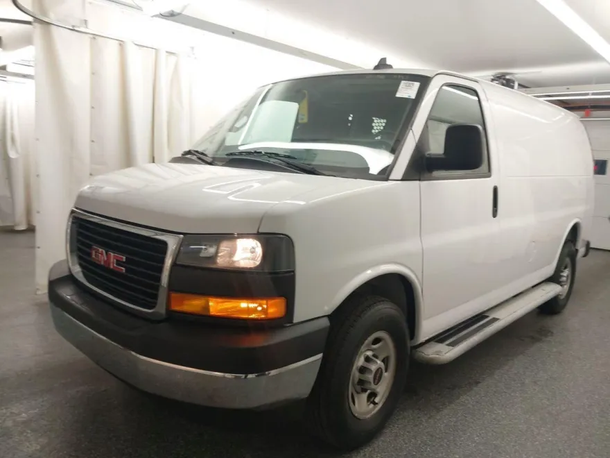 2023 Gmc Savana Cargo 2500 photo 1