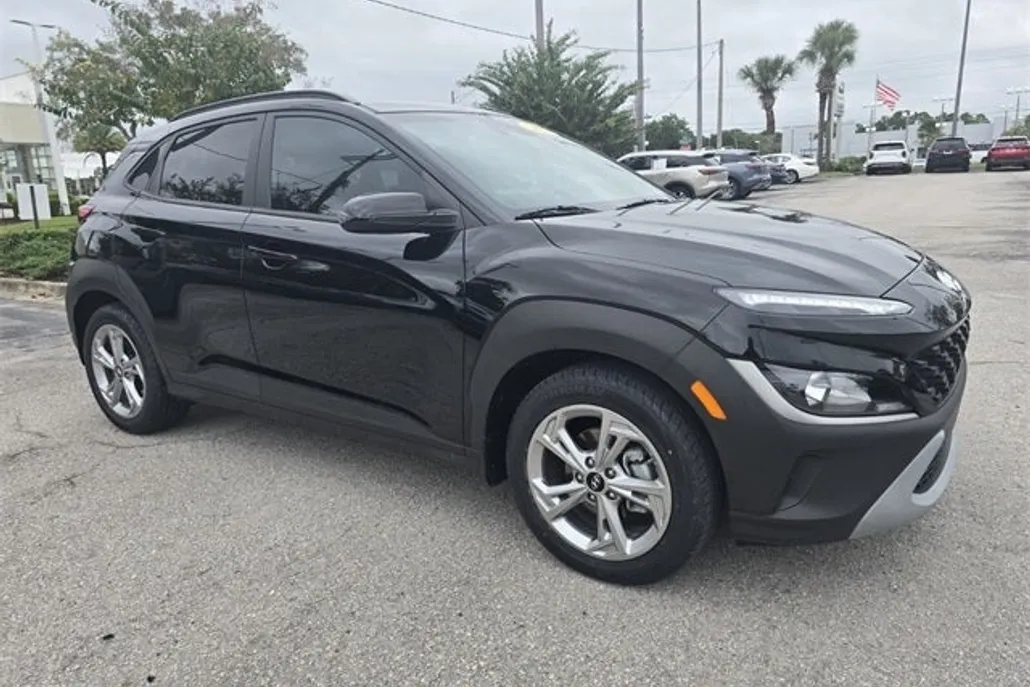 2023 Hyundai Kona SEL photo 1