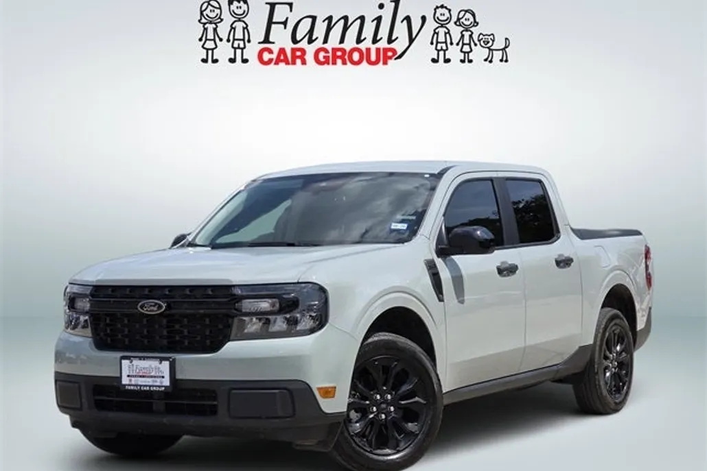 2024 Ford Maverick XLT photo 1