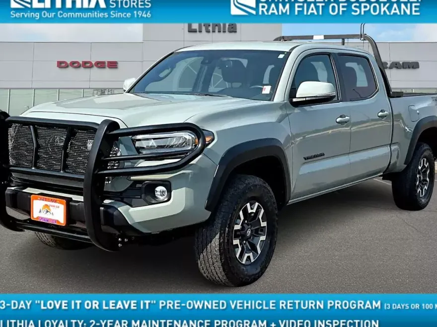2023 Toyota Tacoma TRD photo 1