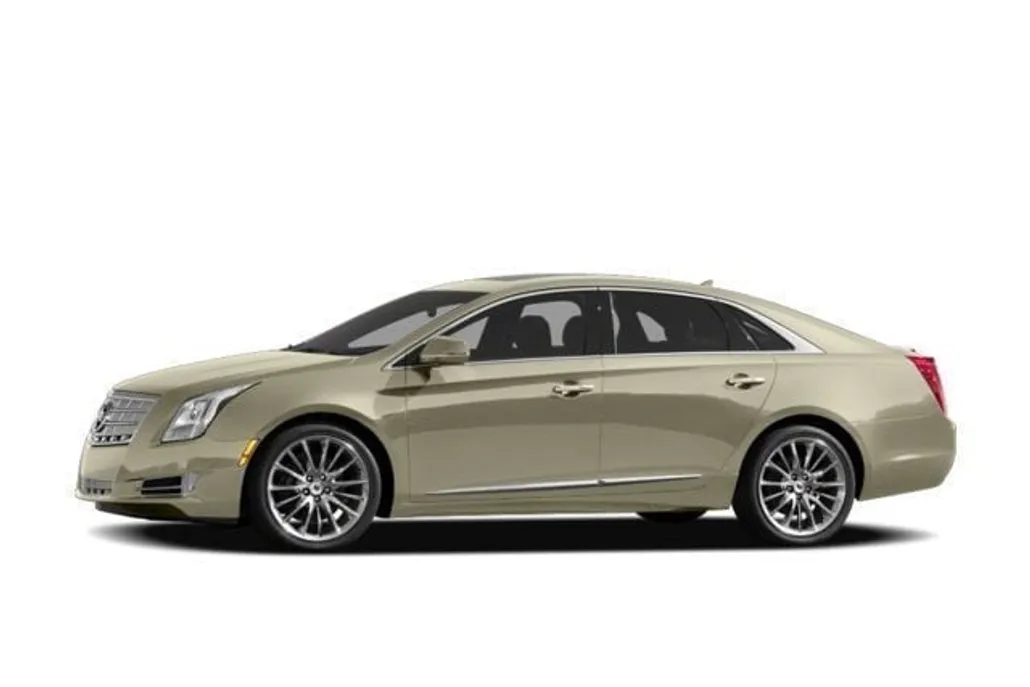 2013 Cadillac XTS Luxury photo 1