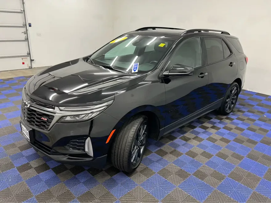 2022 Chevrolet Equinox RS photo 1