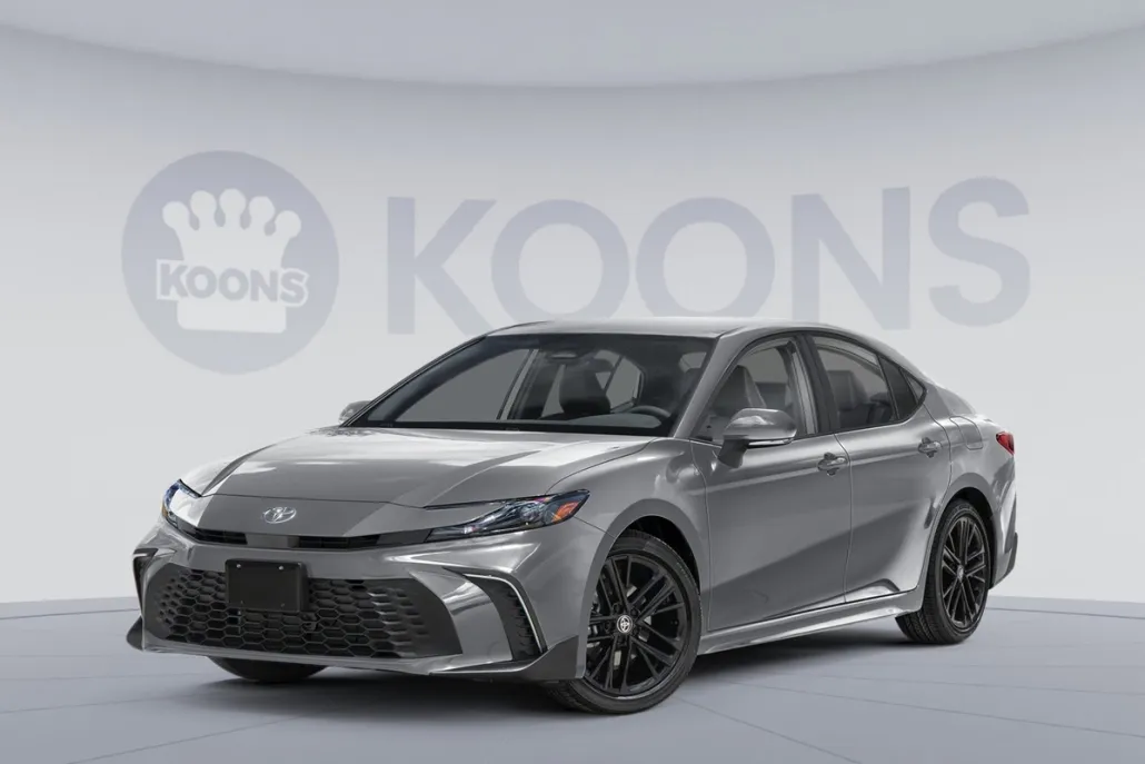 2026 Toyota Camry SE photo 1