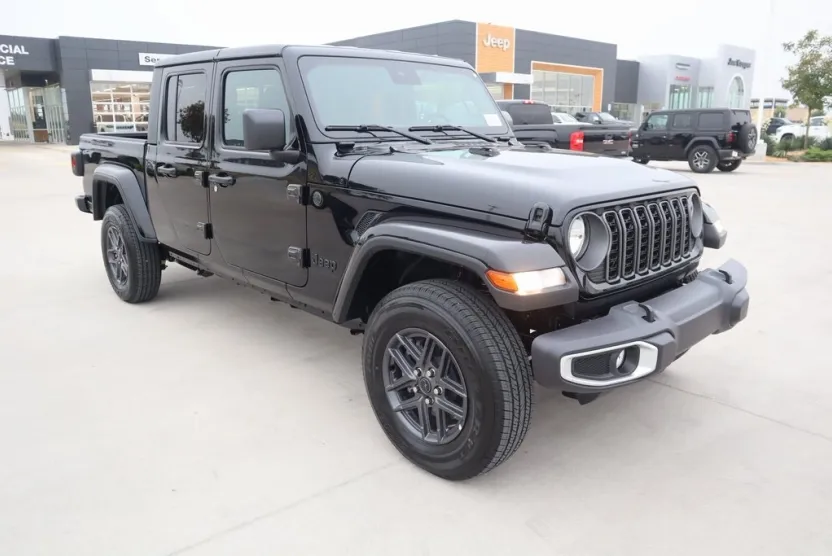 2025 Jeep Gladiator Sport photo 1