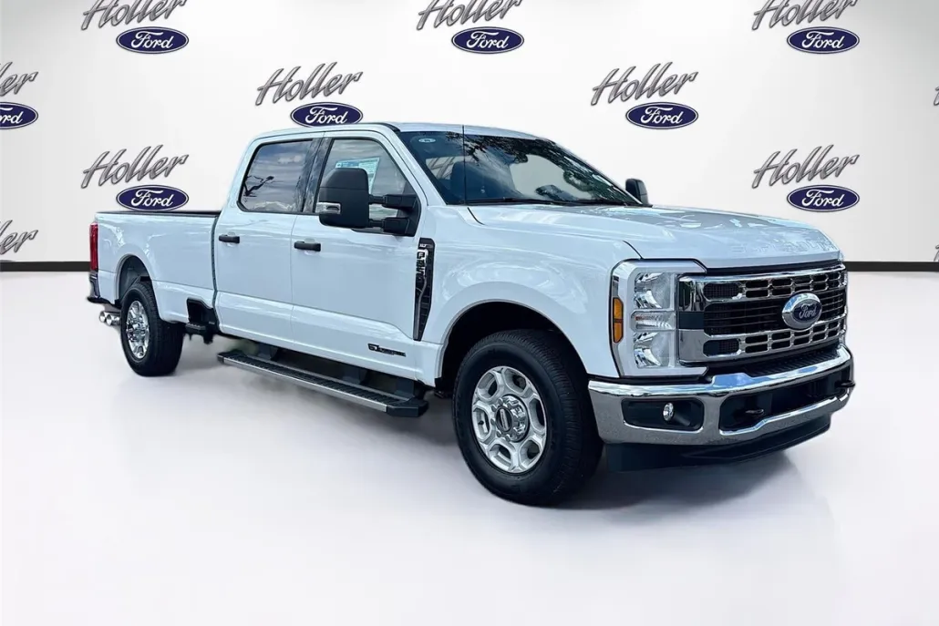 2026 Ford F-350 XLT photo 1