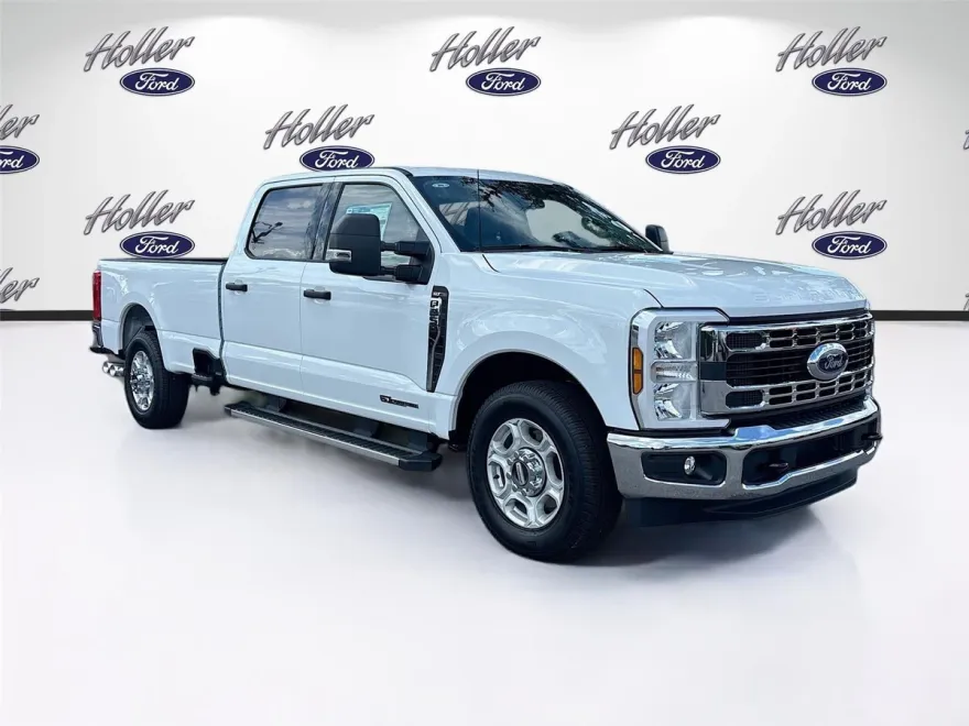2026 Ford F-350 XLT photo 1