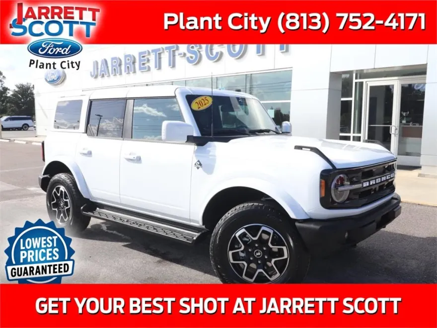 2025 Ford Bronco Outer Banks photo 1