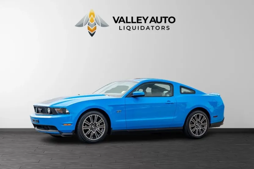 2010 Ford Mustang Base photo 1