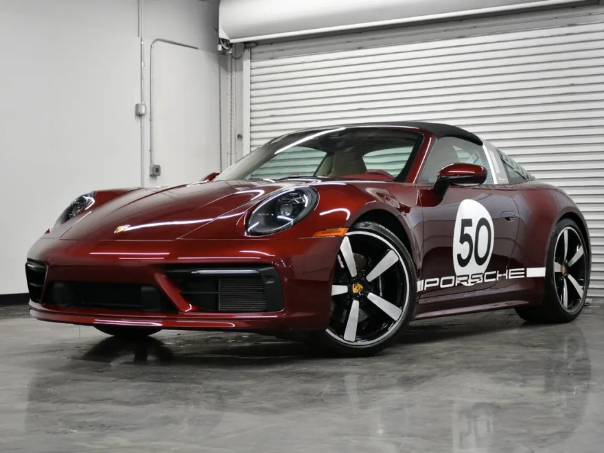 2021 Porsche 911 Targa 4S photo 1