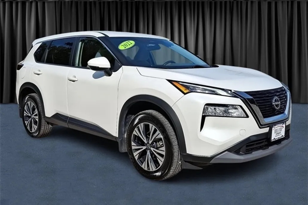 2022 Nissan Rogue SV photo 1