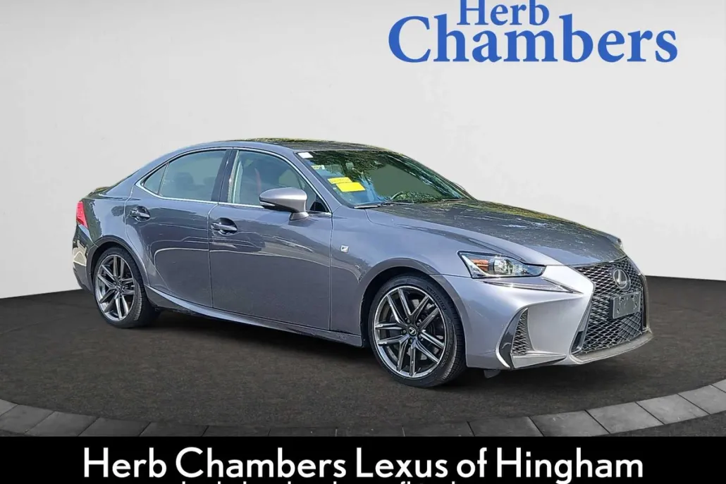 2019 Lexus IS 300 F SPORT photo 1
