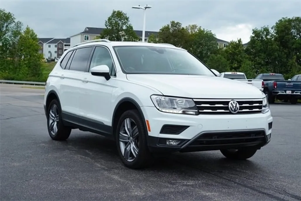 2020 Volkswagen Tiguan SEL photo 1