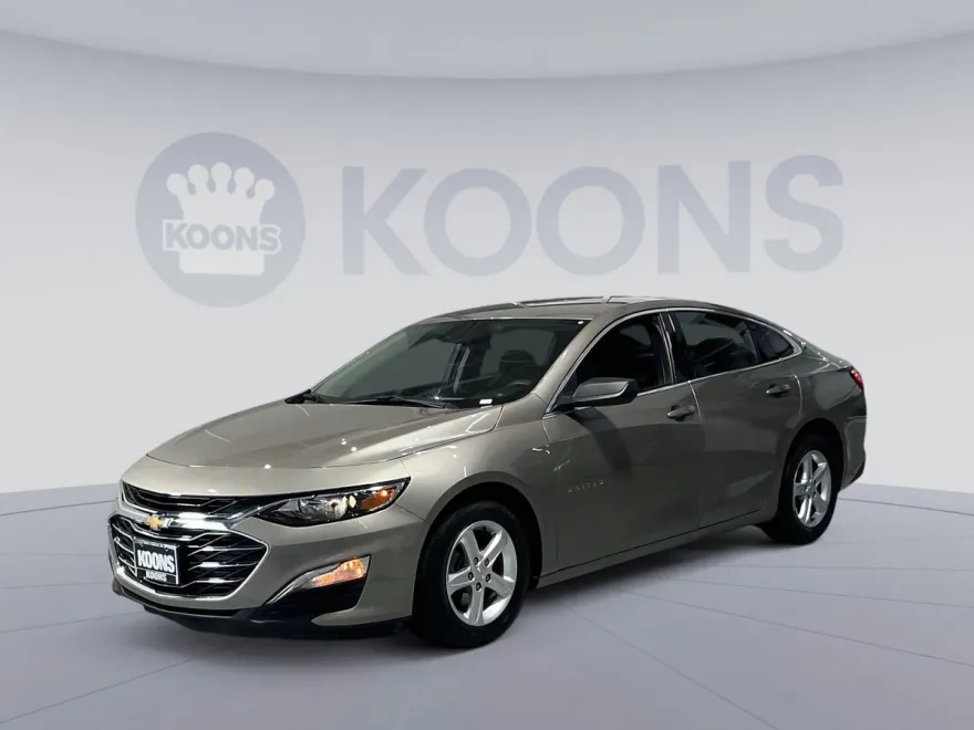 2023 Chevrolet Malibu LS photo 1