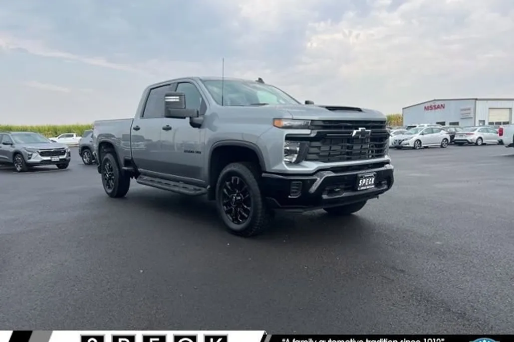 2025 Chevrolet Silverado 2500HD Custom photo 1