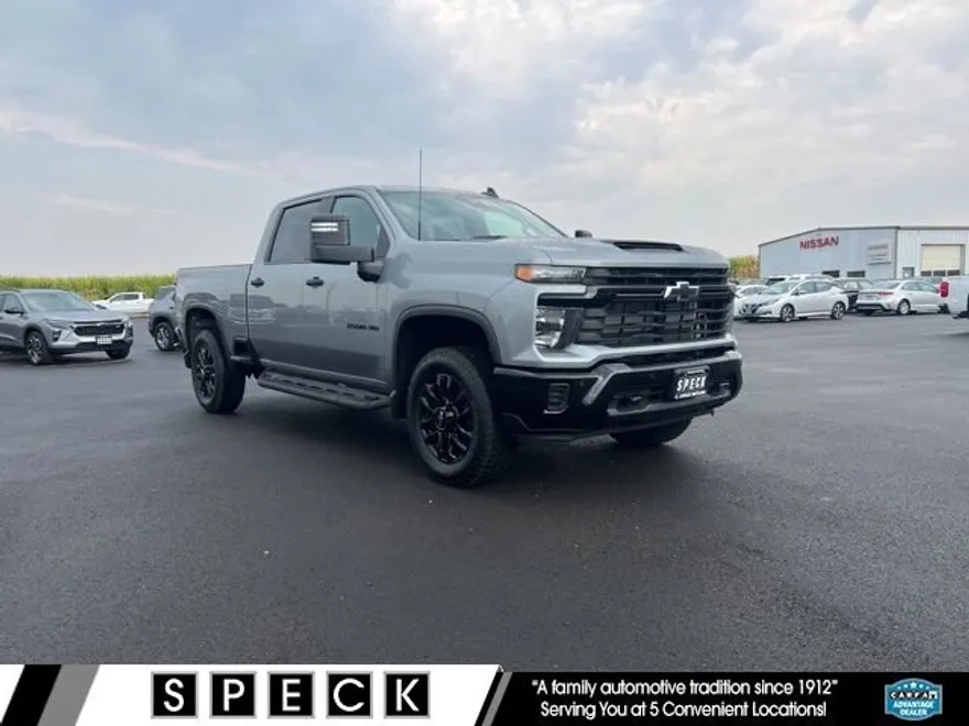 2025 Chevrolet Silverado 2500HD Custom photo 1