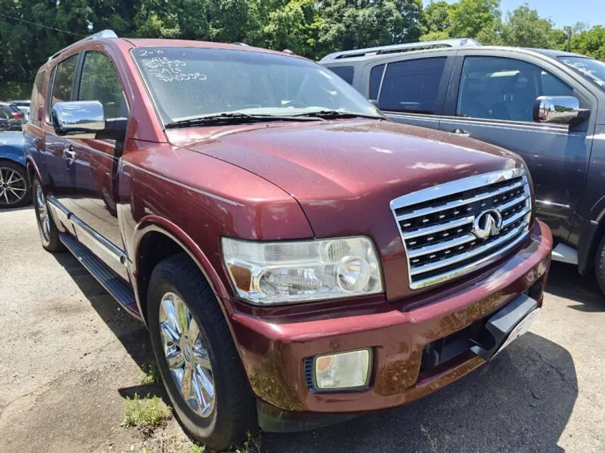 2010 Infiniti QX56 Base photo 1
