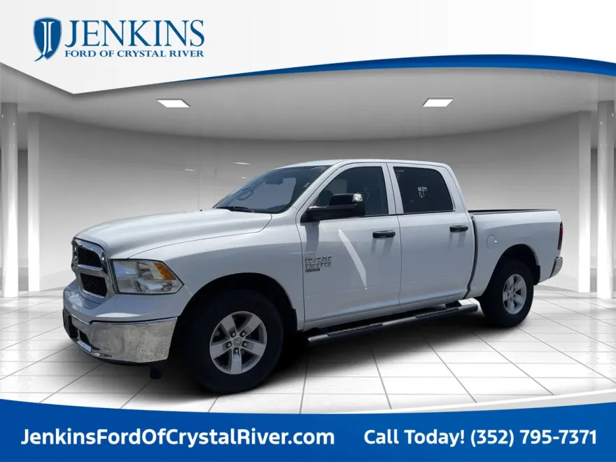 2022 Ram 1500 Classic SLT photo 1