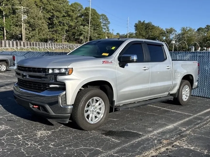 2019 Chevrolet Silverado 1500 LT photo 1