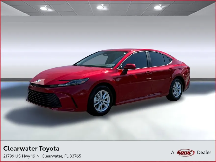 2025 Toyota Camry LE photo 1