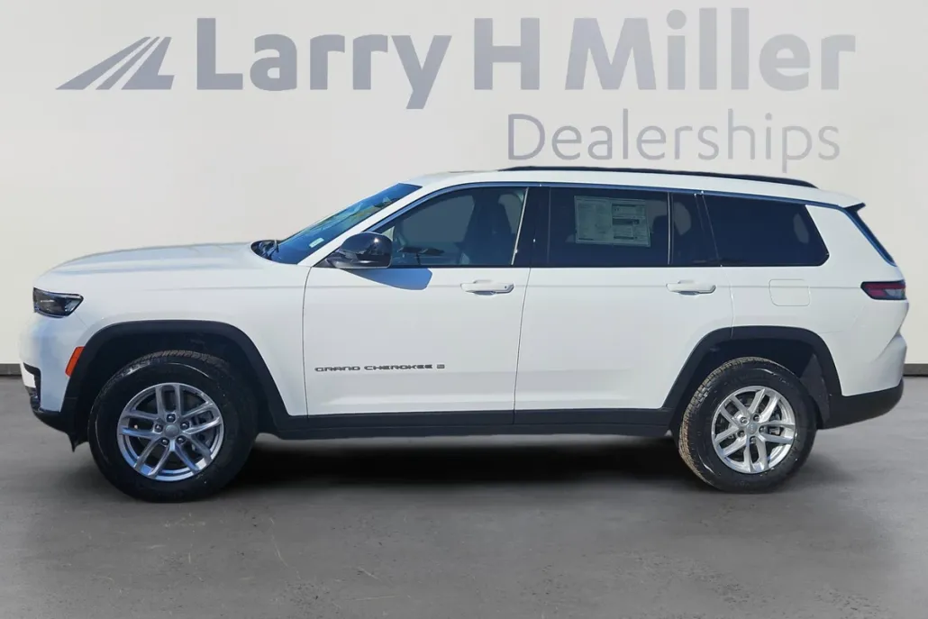 2025 Jeep Grand Cherokee Laredo X photo 1