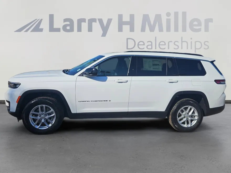 2025 Jeep Grand Cherokee Laredo X photo 1