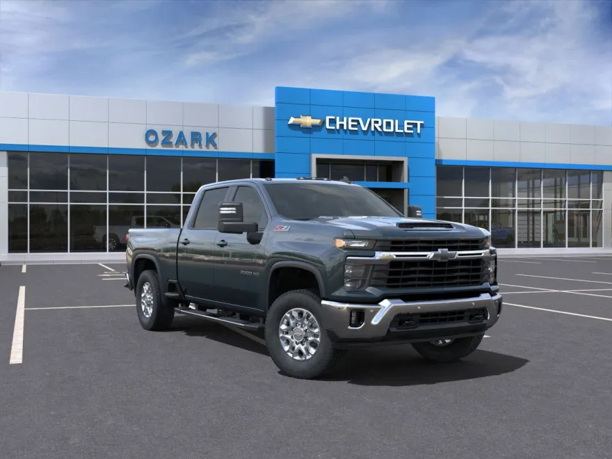 2025 Chevrolet Silverado 2500HD LT photo 1