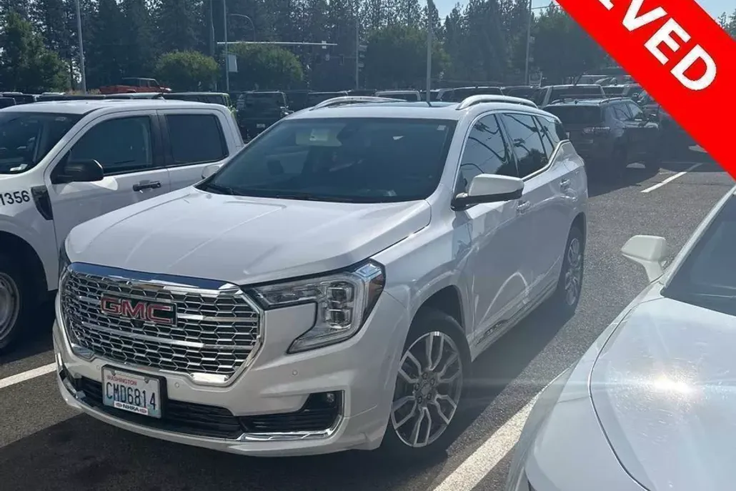 2024 Gmc Terrain Denali photo 1