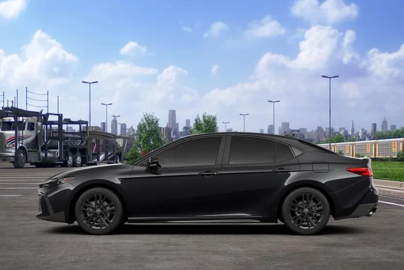 2026 Toyota Camry SE photo 1