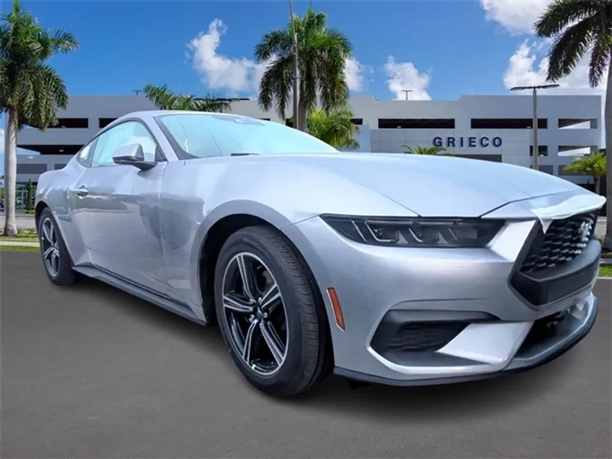 2025 Ford Mustang EcoBoost photo 1